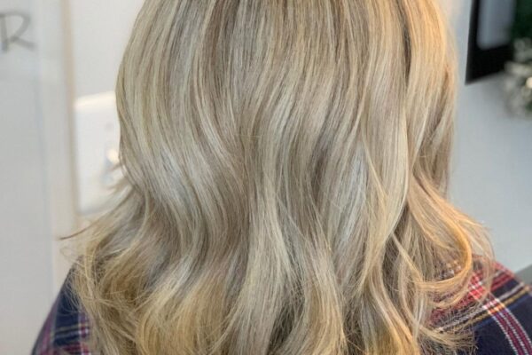 kellys_blonde2